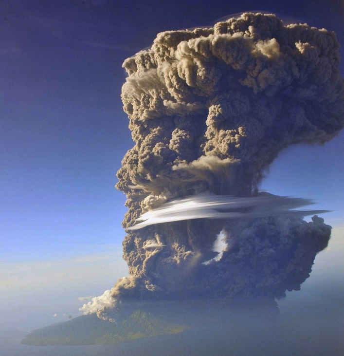 今度は火山！