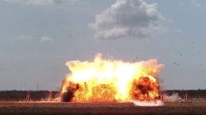 メタン燃料：凝縮相爆轟：あまりに米国的な試験
